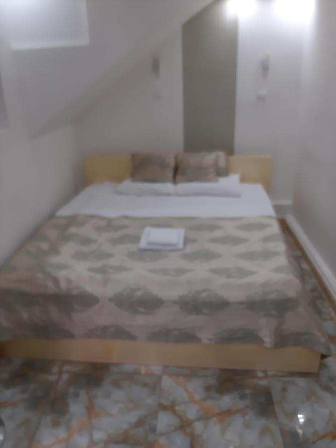 Lepi Apartments โนวีปาซาร์ ภายนอก รูปภาพ