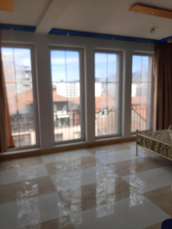 Lepi Apartments โนวีปาซาร์ ภายนอก รูปภาพ