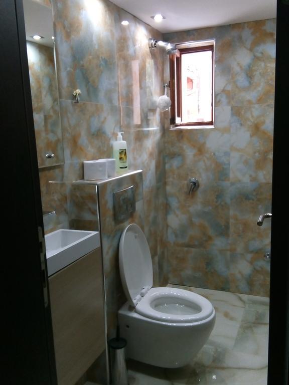 Lepi Apartments โนวีปาซาร์ ภายนอก รูปภาพ