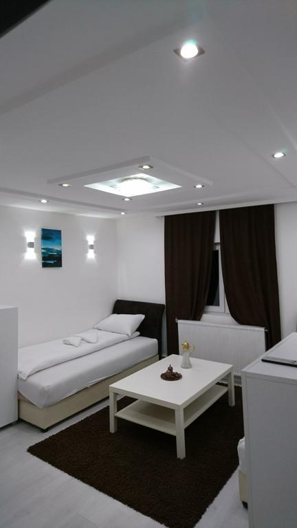 Lepi Apartments โนวีปาซาร์ ภายนอก รูปภาพ